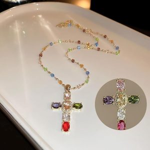 Spalvingi kalnų krištolo kryžiaus pakabukai (2 vnt./rinkinys) | GLIMCROSS